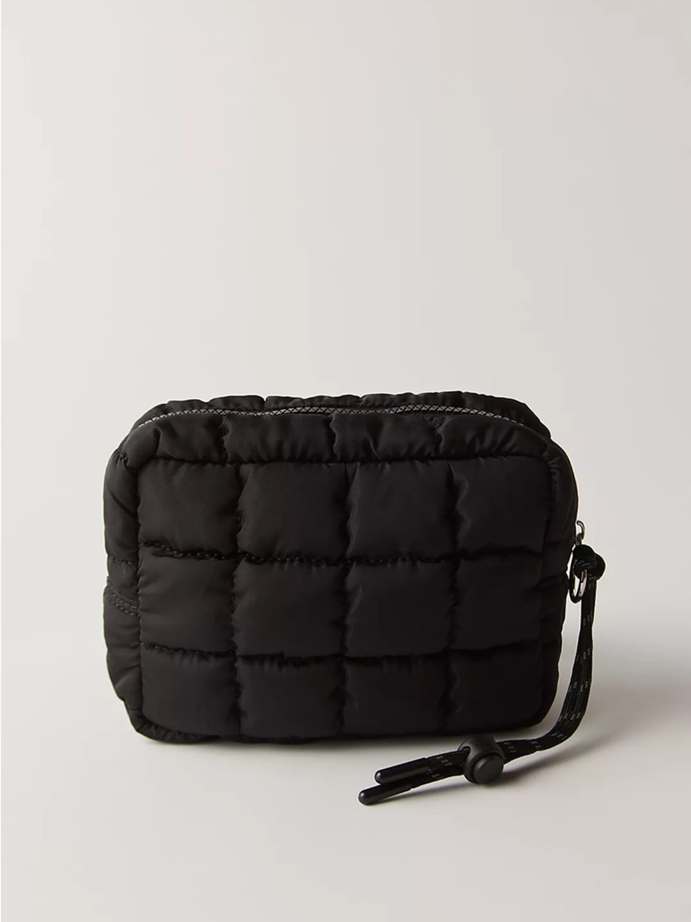 NWOT Free People FP Movement Quilted Mini Case - Picture 2 of 13
